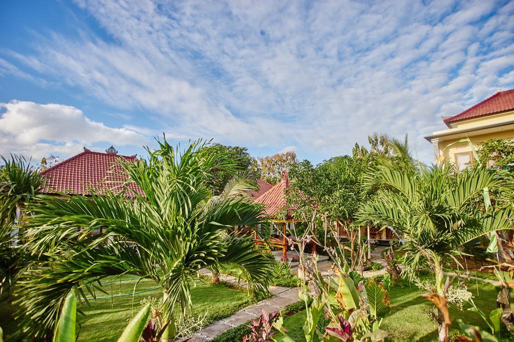 Taos House Nusa Lembongan Hotel Exterior photo