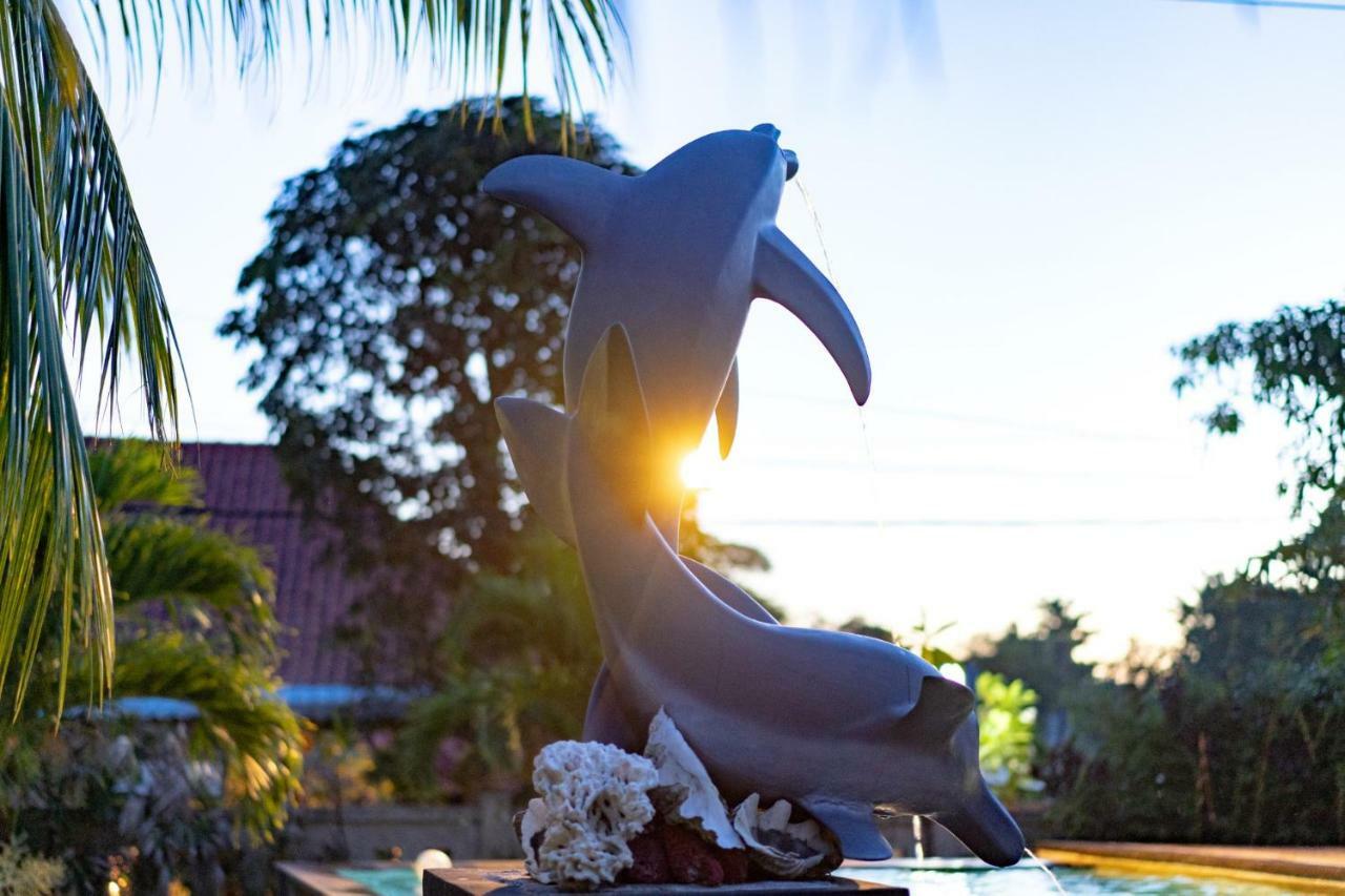 Taos House Nusa Lembongan Hotel Exterior photo