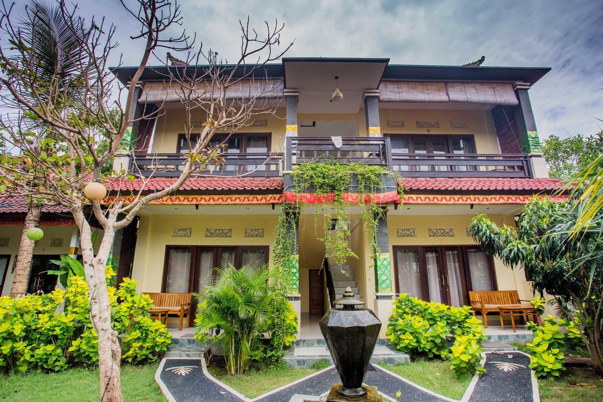 Taos House Nusa Lembongan Hotel Exterior photo