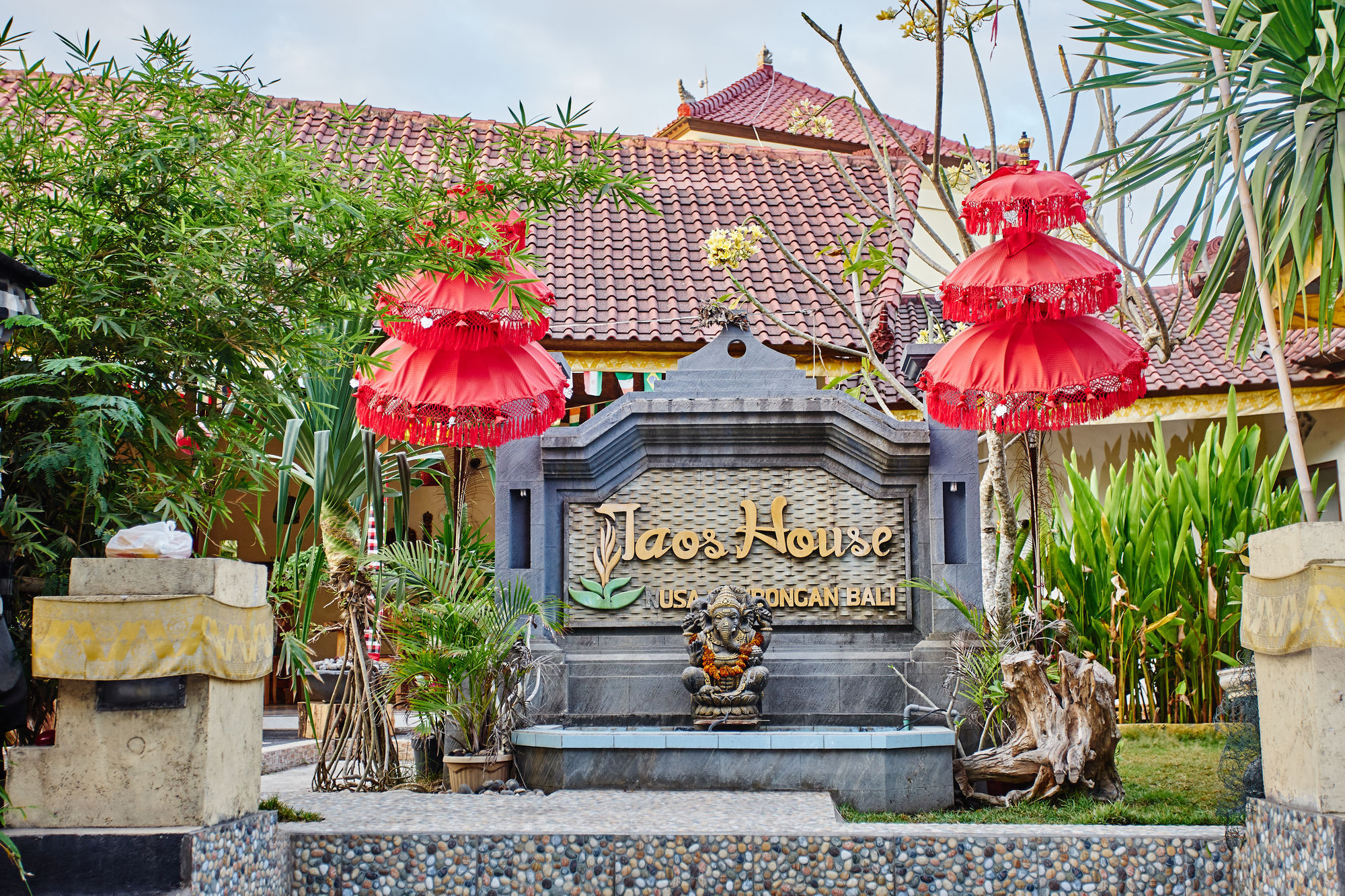 Taos House Nusa Lembongan Hotel Exterior photo