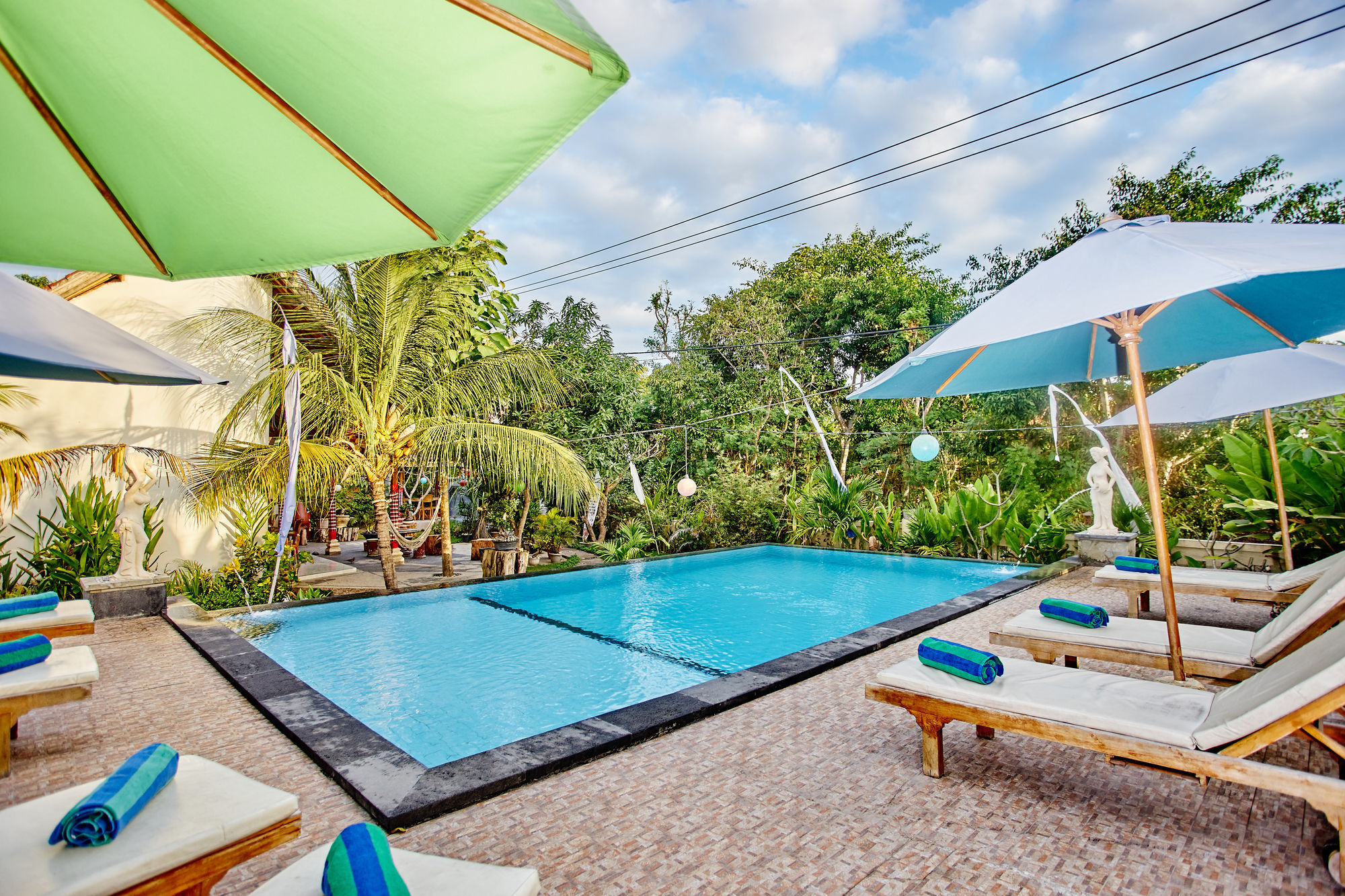 Taos House Nusa Lembongan Hotel Exterior photo